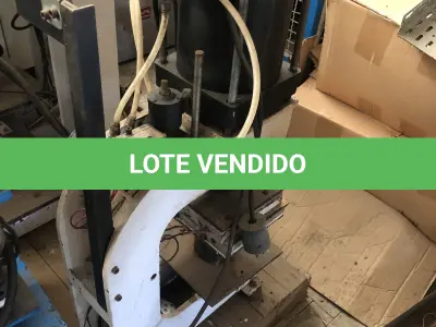 LOTE 109 - 5 prensas