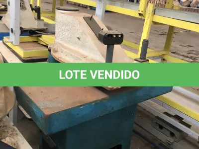 LOTE 141 - lote com 3 balancins em mau estado