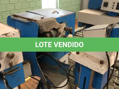 LOTE 388 - 2 lixadeiras simples