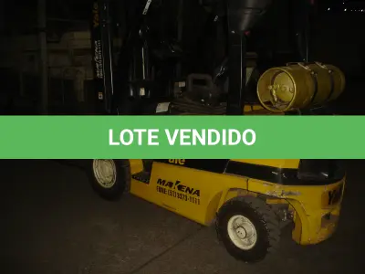 LOTE 041 - empilhadeira a gás marca Yale com o botijão