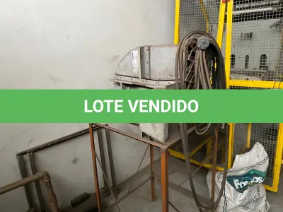 LOTE 057 - motor de exaustão com carcaça metálica