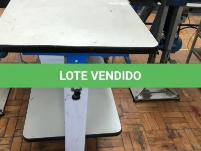 LOTE 265 - 4 mesas para máquinas, prateleira de metal, bancada inspeção, caixas metálicas  