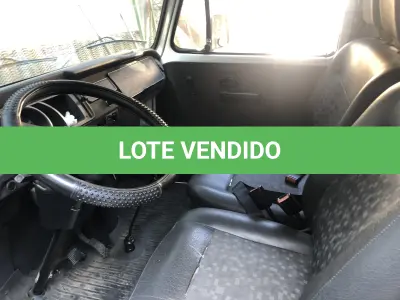 LOTE 002 - VW Kombi Placas INK 1532 06/07