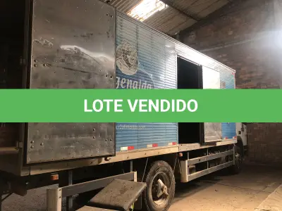 LOTE 047 - Caminhão Mercedes Atego 1719 ano 2012, pl ITY6474 cor branca com baú de metálico
