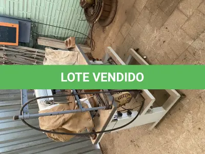 LOTE 478 - Maquina de costura