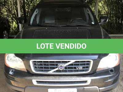 LOTE 003 - Volvo XC90 V8 AWD placa DOS7772 06/07