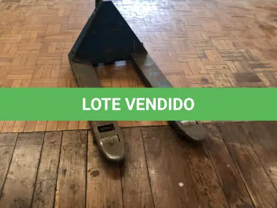 LOTE 343 - 3 carrinhos paleteiro 