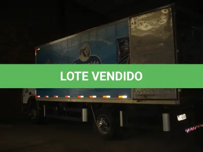 LOTE 047 - Caminhão Mercedes Atego 1719 ano 2012, pl ITY6474 cor branca com baú de metálico