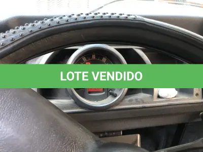 LOTE 002 - VW Kombi Placas INK 1532 06/07