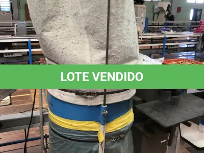 LOTE 259 - 2 coletores de pó e 2 lixadeiras 