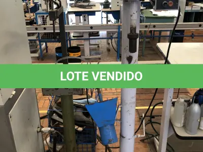 LOTE 301 - Lixadeira boneca