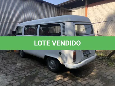 LOTE 002 - VW Kombi Placas INK 1532 06/07