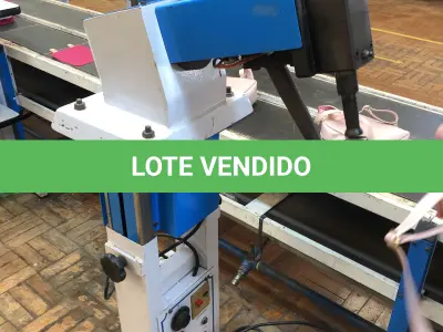 LOTE 236 - 2 máquinas de rebater costura 