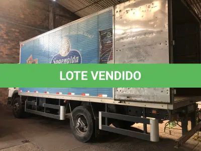 LOTE 047 - Caminhão Mercedes Atego 1719 ano 2012, pl ITY6474 cor branca com baú de metálico