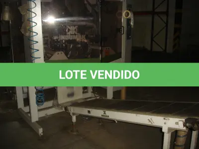 LOTE 032 - uma maquina de enfardar Indumak MK30