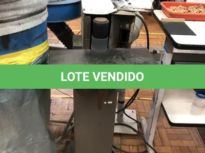 LOTE 259 - 2 coletores de pó e 2 lixadeiras 