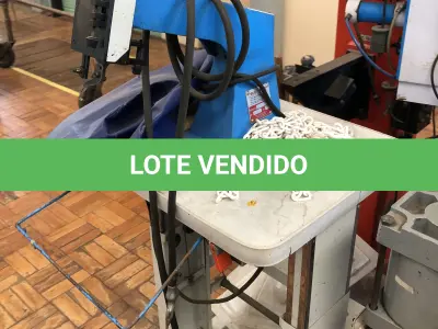 LOTE 385 - Máquina de pingar cola