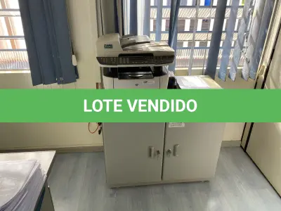 LOTE 499 - Armario baixo e impressora HP