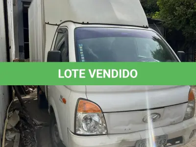 LOTE 095 - veiculo Hyundai HR placas IOZ 2943 08/09 cor branca com caçamba fechada