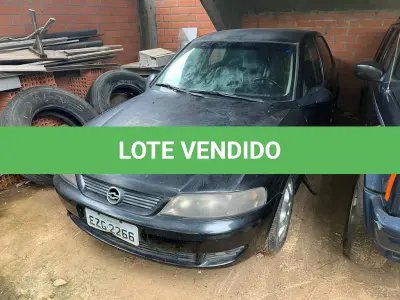 LOTE 006 - GM Vectra sedan cd pl. EZG2266  03/04