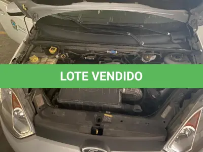 LOTE 001 - Ford, Fiesta Sedan 1.6 Flex, Ano e Modelo 2011/2012