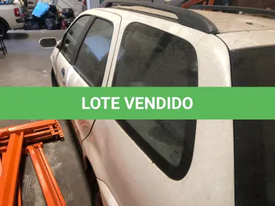 LOTE 000 - VEÍCULO FIAT/ PALIO WEEKEND ELX 2001