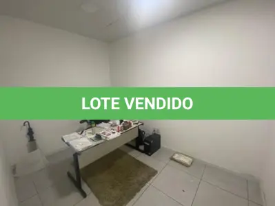 LOTE 026 - 1 poltrona de escritório