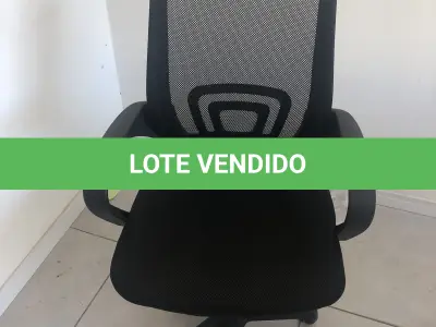 LOTE 009 - 1 poltrona de escritório