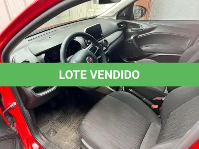 LOTE 000 - Fiat/Argo Drive 1.0, cor vermelha