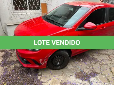 LOTE 000 - Fiat/Argo Drive 1.0, cor vermelha