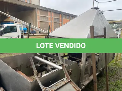 LOTE 072 - Lote de fornos de aplicação de cobertura e sabor , em inox, estado de sucata, tacho em inox, esteiras usadas, etc. Em Ijuí/RS