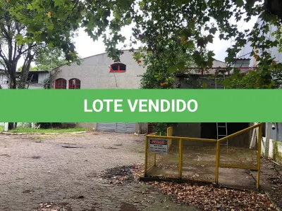 LOTE 001 - Um terreno c/1.360,00m², caracterizado c/o nº11, do desmembramento, sito no Beco de Servidão em continuação da R. Dona Alzira, sob nº 952