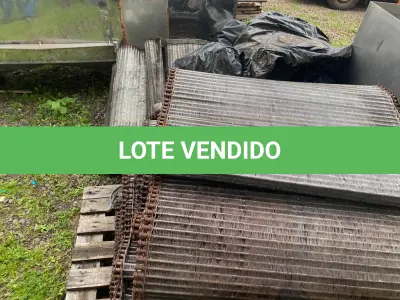 LOTE 072 - Lote de fornos de aplicação de cobertura e sabor , em inox, estado de sucata, tacho em inox, esteiras usadas, etc. Em Ijuí/RS