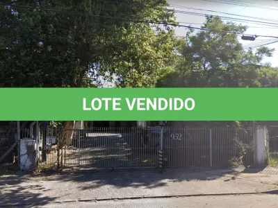 LOTE 001 - Um terreno c/1.360,00m², caracterizado c/o nº11, do desmembramento, sito no Beco de Servidão em continuação da R. Dona Alzira, sob nº 952
