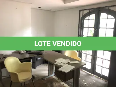 LOTE 001 - Um terreno c/1.360,00m², caracterizado c/o nº11, do desmembramento, sito no Beco de Servidão em continuação da R. Dona Alzira, sob nº 952