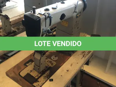 LOTE 223 - Máquina de costura