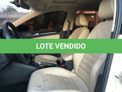 LOTE 001 - Veículo VW Volkswagen Jetta Highline 2.0 TSI 16v 4p Tiptronic, fabricação/modelo 2017/2017 (sem chave)