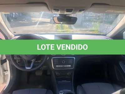 LOTE 002 - Veículo M.BENZ/GLA200 STYLE, fabricação/modelo 2017/2018, cor: branca