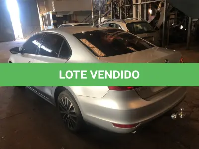 LOTE 002 - Veículo VW Volkswagen Jetta Highline 2.0 TSI 16v 4p Tiptronic, fabricação/modelo 2011/2011