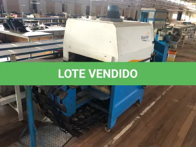 LOTE 211 - Forno conformador quente Master