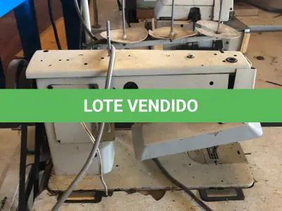 LOTE 234 - Máquina de costura