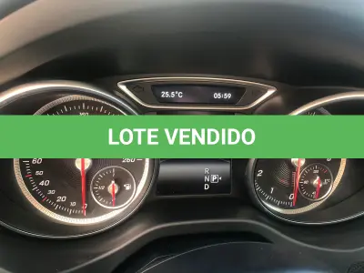 LOTE 002 - Veículo M.BENZ/GLA200 STYLE, fabricação/modelo 2017/2018, cor: branca