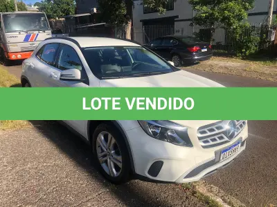 LOTE 002 - Veículo M.BENZ/GLA200 STYLE, fabricação/modelo 2017/2018, cor: branca