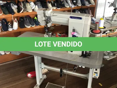 LOTE 209 - Máquina de costura
