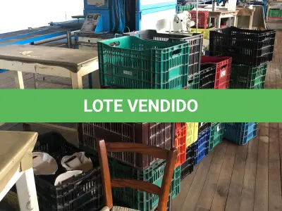 LOTE 130 - Lote de caixas plásticas (todas da fabrica)