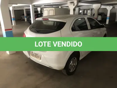 LOTE 001 - Chevrolet Onix 2014/2015 placa IWG 0590 cor branca