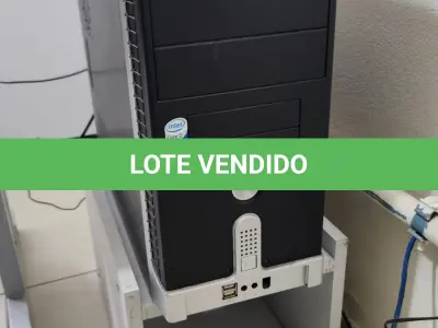 LOTE 100 - 7 COMPUTADORES COM MONITOR, TELCADO, MOUSE E ESTABILIZADOR