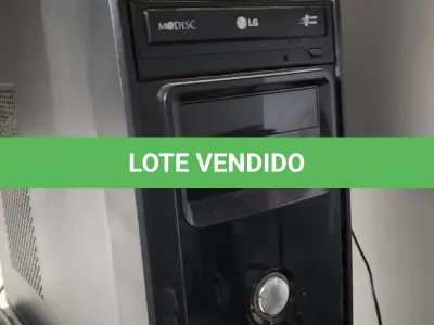 LOTE 100 - 7 COMPUTADORES COM MONITOR, TELCADO, MOUSE E ESTABILIZADOR