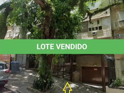 LOTE 000 - O apartamento nº 302 do Ed. Ruth, na R. Felipe Camarão nº 170 sendo 91,100m2 de área real privativa