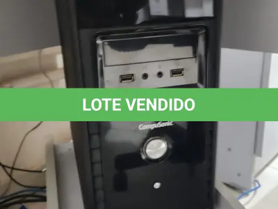 LOTE 100 - 7 COMPUTADORES COM MONITOR, TELCADO, MOUSE E ESTABILIZADOR